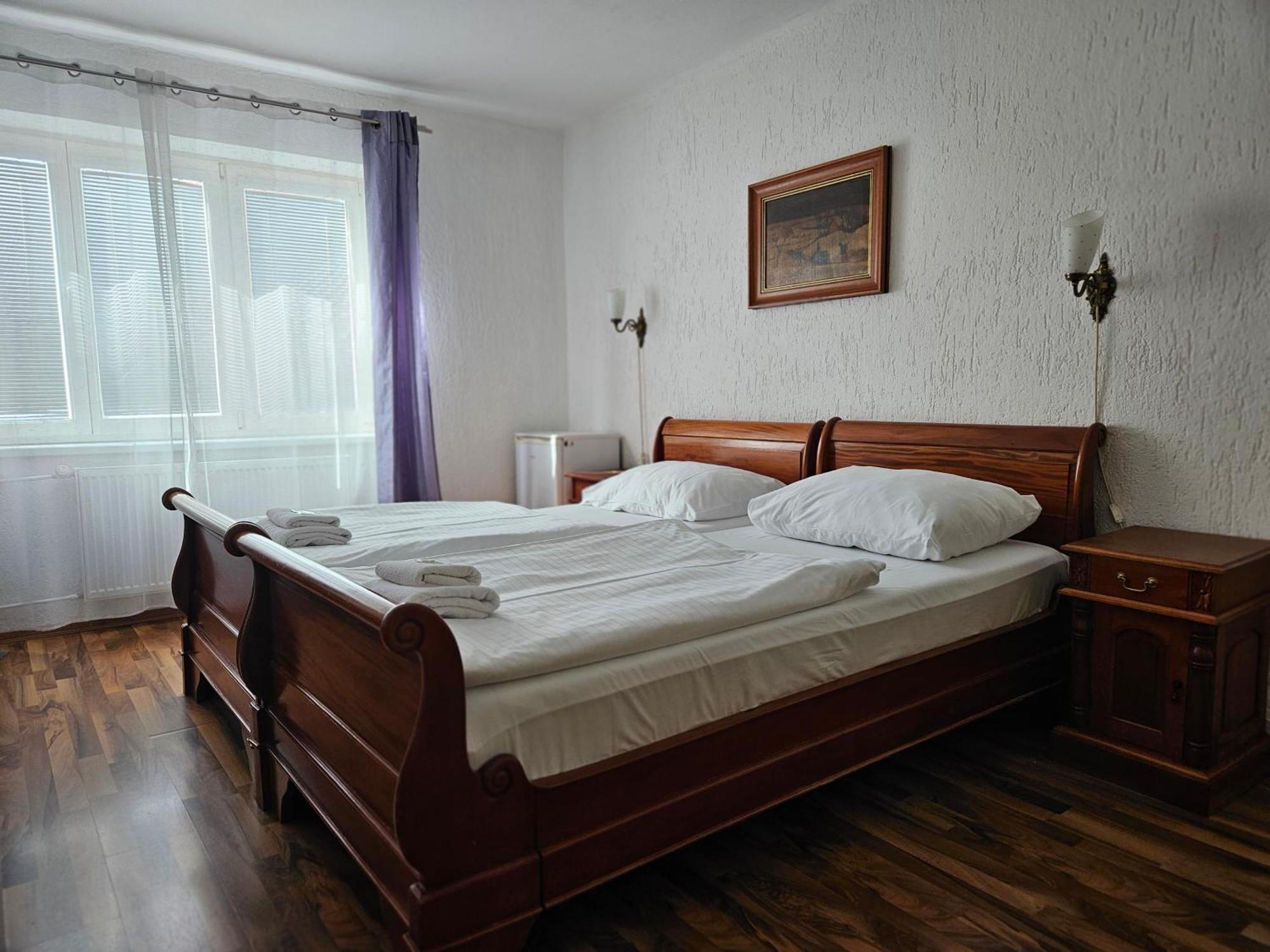 Hotel Union 로우니 외부 사진